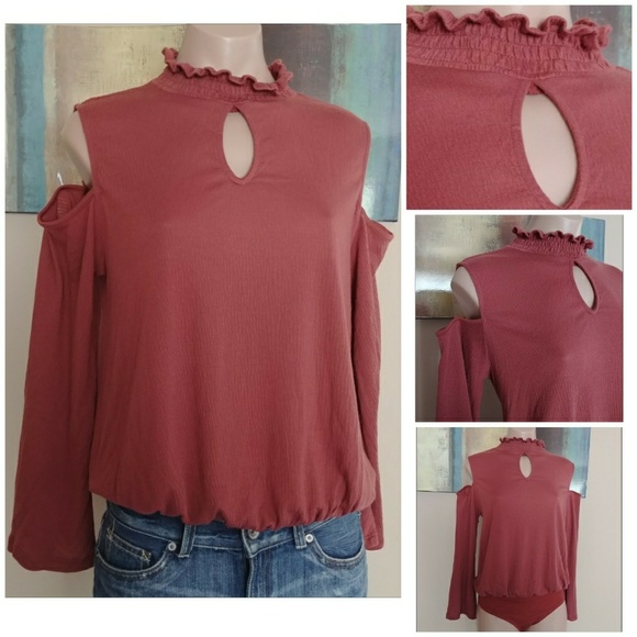 COLD SHOULDER RUFFLE NECK BODYSUIT KNOX ROSE SHIRT - Picture 2 of 8